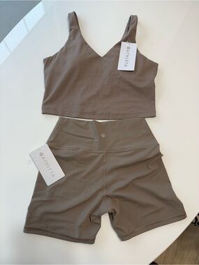 Athleta Ribbed V-Neck Crop Top & High-Waist Bike Shorts Set - Taupe Brown